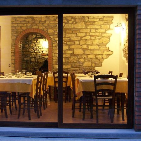 Agriturismo Fontandrone Villa Пиеве Санто Стефано Екстериор снимка